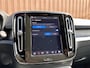 Volvo XC40 Recharge Plus 70 kWh | Achteruitrijcamera | Lederen Bekleding | Stoel-Stuurverwarming | Apple Carplay | ACC | Keyless | Parkeersensoren |