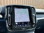 Volvo XC40 Recharge Plus 70 kWh | Achteruitrijcamera | Lederen Bekleding | Stoel-Stuurverwarming | Apple Carplay | ACC | Keyless | Parkeersensoren |