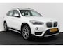 BMW X1 SDrive20i Orange Edition II (PANORAMADAK, STOELVERWARMING, CRUISE CONTROL, HUD-DISPLAY, DEALER ONDERHOUDEN)