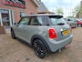 MINI One Mini 1.5 One. 1ste eigenaar, dealer onderhouden. Zeer netjes en luxe, o.a: bluetooth, navi, cruise, etc. Prijs rijklaar.
