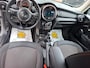 MINI One Mini 1.5 One. 1ste eigenaar, dealer onderhouden. Zeer netjes en luxe, o.a: bluetooth, navi, cruise, etc. Prijs rijklaar.
