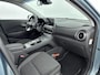 Hyundai Kona Electric EV FASHION 64 kWh | SoH 95,2%! | DODEHOEK DETECTIE | PDC | 3 FASEN | WARMTEPOMP | CAMERA | CLIMA | CRUISE ADAPT. | NAVI | PRIVACY GLASS | DAKRAILING | APPLE CAR PLAY & ADROID AUTO |