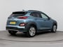 Hyundai Kona Electric EV FASHION 64 kWh | SoH 95,2%! | DODEHOEK DETECTIE | PDC | 3 FASEN | WARMTEPOMP | CAMERA | CLIMA | CRUISE ADAPT. | NAVI | PRIVACY GLASS | DAKRAILING | APPLE CAR PLAY & ADROID AUTO |