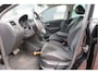 Volkswagen Polo Cross 1.2 TSI 77kw 105pk DSG , Nieuwe APK , Leder/alcantara bekleding , Stoelverwarming , PDC , Carplay , LMV, Complete onderhoudshistorie aanwezig , NAP ! NL auto