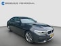 BMW 5-Serie 520i High Executive M Sport | Camera | Cruise Control | Stoelverwarming | Bluetooth | Navi | | Achteruitrijcamera | Buitenspiegels elektrisch verstel- en verwarmbaar | Centrale deurvergrendeling met afstandsbediening
