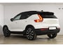 Volvo XC40 T5 262PK Automaat Recharge R-Design / Adaptive cruise control / Leren bekleding / Elektrische stoelen met geheugen / Elektrisch glazen schuif-kanteldak / Harman Kardon / Stoel- en stuurverwarming / Elektrische achterklep / Trekhaak / 21" velgen / Achteruitrijcamera
