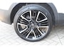 Volvo XC40 T5 262PK Automaat Recharge R-Design / Adaptive cruise control / Leren bekleding / Elektrische stoelen met geheugen / Elektrisch glazen schuif-kanteldak / Harman Kardon / Stoel- en stuurverwarming / Elektrische achterklep / Trekhaak / 21" velgen / Achteruitrijcamera