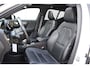 Volvo XC40 T5 262PK Automaat Recharge R-Design / Adaptive cruise control / Leren bekleding / Elektrische stoelen met geheugen / Elektrisch glazen schuif-kanteldak / Harman Kardon / Stoel- en stuurverwarming / Elektrische achterklep / Trekhaak / 21" velgen / Achteruitrijcamera