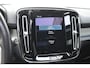 Volvo XC40 T5 262PK Automaat Recharge R-Design / Adaptive cruise control / Leren bekleding / Elektrische stoelen met geheugen / Elektrisch glazen schuif-kanteldak / Harman Kardon / Stoel- en stuurverwarming / Elektrische achterklep / Trekhaak / 21" velgen / Achteruitrijcamera