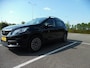 Peugeot 2008 1.2 PureTech Blue Lion