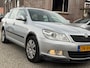 Skoda Octavia Combi 1.2 TSI Ambition Business Line Nieuwe Distributie en Waterpomp Dealer Onderhouden Nieuwe Apk