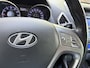 Hyundai ix35 2.0-16V Dynamic Automaat 165 PK. Prachtige en als nieuw rijdende auto !!! Onverwoestbare en zeer betrouwbare auto !!