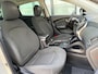 Hyundai ix35 2.0-16V Dynamic Automaat 165 PK. Prachtige en als nieuw rijdende auto !!! Onverwoestbare en zeer betrouwbare auto !!