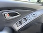 Hyundai ix35 2.0-16V Dynamic Automaat 165 PK. Prachtige en als nieuw rijdende auto !!! Onverwoestbare en zeer betrouwbare auto !!