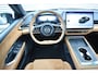 Mazda 6e 68.8kWh 258pk RWD TAKUMI PLUS | Tan Nappa leder & suede interieur met zwarte hemelkleding | Pano dak | 479 km rijbereik | Snellaadtijd 24 minuten !