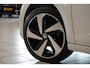 Volkswagen Polo 1.0 TSI Comfortline Automaat + STOELVERWARMING / TREKHAAK / APPLE CARPLAY