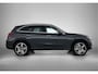 Mercedes-Benz GLC 300 e 4MATIC Luxury Line Plug-In Hybride Panorama Schuif-Kanteldak | Parkeerpakket met 360°-camera | Trekhaak | Stoelventilatie/- verwarming voor. Inclusief 24 maanden Mercedes-Benz Certified garantie voor Europa.