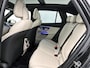 Mercedes-Benz GLC 300 e 4MATIC Luxury Line Plug-In Hybride Panorama Schuif-Kanteldak | Parkeerpakket met 360°-camera | Trekhaak | Stoelventilatie/- verwarming voor. Inclusief 24 maanden Mercedes-Benz Certified garantie voor Europa.