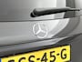 Mercedes-Benz GLC 300 e 4MATIC Luxury Line Plug-In Hybride Panorama Schuif-Kanteldak | Parkeerpakket met 360°-camera | Trekhaak | Stoelventilatie/- verwarming voor. Inclusief 24 maanden Mercedes-Benz Certified garantie voor Europa.