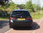 BMW 3-Serie Touring 320e M-Pakket | Panoramadak | Sfeerverlichting | Facelift |