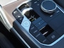 BMW 3-Serie Touring 320e M-Pakket | Panoramadak | Sfeerverlichting | Facelift |