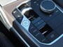 BMW 3-Serie Touring 320e M-Pakket | Panoramadak | Sfeerverlichting | Facelift |