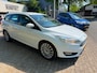Ford Focus Wagon 1.0 Titanium 125 pk 2017 nwe apk t/m 08-05-2027, airco, cruise, elec pakket trekhaak, navi stoel verwarming etc