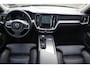 Volvo V60 2.0 B3 MHEV Ultimate Dark // Panoramadak | Harman Kardon | Leder | HUD | Memory | Stoelverwarming V+A