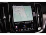 Volvo V60 2.0 B3 MHEV Ultimate Dark // Panoramadak | Harman Kardon | Leder | HUD | Memory | Stoelverwarming V+A