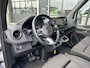 Mercedes-Benz eSprinter 320 L2 H2 Pro 81kWh / Snel laden 115Kw / Trekhaak / MBUX / Navigatie / Camera / Cruise control / Airco / 270 Graden achterdeuren