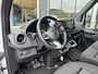 Mercedes-Benz eSprinter 320 L2 H2 Pro 81kWh / Snel laden 115Kw / Trekhaak / MBUX / Navigatie / Camera / Cruise control / Airco / 270 Graden achterdeuren