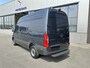 Mercedes-Benz Sprinter 317 CDI L2 H2 Pro LED / MBUX / Navigatie / Camera / Parkeersensoren / Cruise control / Airco / 270 Graden achterdeuren