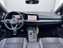 Volkswagen Golf 1.5 eTSI R-Line Pano/H&K/Matrix/Trekhaak