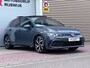 Volkswagen Golf 1.5 eTSI R-Line Pano/H&K/Matrix/Trekhaak