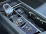Volvo XC60 2.0 T8 Plug-in hybrid AWD Ultra Black Edition NW MODEL 455pk Luchtvering / HU Display / 21inc