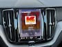 Volvo XC60 2.0 T8 Plug-in hybrid AWD Plus Dark 455pk Panoramadak / HU Display / 21Inc