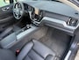 Volvo XC60 2.0 T8 Plug-in hybrid AWD Plus Dark 455pk Panoramadak / HU Display / 21Inc