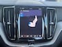 Volvo XC60 2.0 T8 Plug-in hybrid AWD Plus Dark 455pk Panoramadak / 360 Camera / Stoel-Stuur verwarming