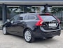 Volvo V60 T4 Summum|Leder|Navigatie|Trekhaak afneembaar|Parkeercamera|PDC V+A|DAB