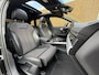 Audi A4 Avant 35 TFSI S edition Automaat | Panoramadak | LED koplampen | Stoelverwarming | Trekhaak uitklapbaar | Getint glas | Afgevlakt stuurwiel | Audi Smartphone Interface | Parkeersensoren achter