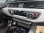 Audi A4 Avant 35 TFSI S edition Automaat | Panoramadak | LED koplampen | Stoelverwarming | Trekhaak uitklapbaar | Getint glas | Afgevlakt stuurwiel | Audi Smartphone Interface | Parkeersensoren achter