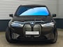BMW iX xDrive50 - Luchtvering - Sportpakket - Driving + Parking Ass Prof