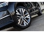Skoda Octavia Combi 1.5 TSI 150pk DSG MHEV Business Edition | Head-up | Matrix LED | Stuurwiel Verwarmd