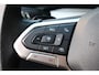 Volkswagen Golf 1.0 eTSI Life Business O.a: PDC, Camera, Stoel+stuurverw, ACC, Clima, Etc. All-in prijs!