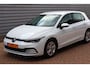 Volkswagen Golf 1.0 eTSI Life Business O.a: PDC, Camera, Stoel+stuurverw, ACC, Clima, Etc. All-in prijs!