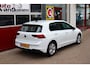 Volkswagen Golf 1.0 eTSI Life Business O.a: PDC, Camera, Stoel+stuurverw, ACC, Clima, Etc. All-in prijs!