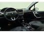 Peugeot 2008 1.2 PureTech Allure Volautomaat! l Navigatie l Climate Control l Cruise Control l Bluetooth l Panoramadak l PDC l Lichtmetalen Velgen