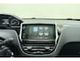 Peugeot 2008 1.2 PureTech Allure Volautomaat! l Navigatie l Climate Control l Cruise Control l Bluetooth l Panoramadak l PDC l Lichtmetalen Velgen