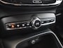 Volvo EX40 Single Motor Extended Range Plus Black Ed. 82 kWh | SOH 97% | Sportstoelen | BlackPack | Navigatie | Apple CarPlay/Android Auto | 360 Camera | Adaptieve Cruise Control | Ele. kofferdeksel | Harman/Kardon Audio |