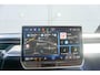 Volkswagen ID. Buzz 286pk Pro Bulli 86 kWh LWB | Geel Kenteken | Enkele Cabine | Laadvloer | Scheidingswand | Trekhaak